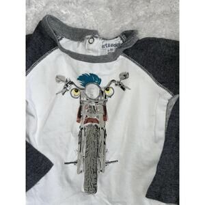 Art & Eden boys sz. 6-9 mo. wht & gray long sleeved motorcycle design tee. Cute